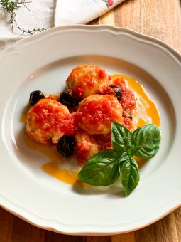 Polpette di ricotta al pomodoro fresco