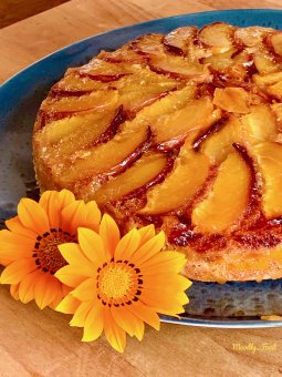 Torta alle pesche e caramello