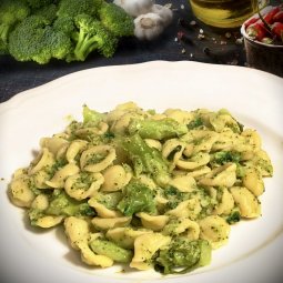 orecchiette con i broccoli