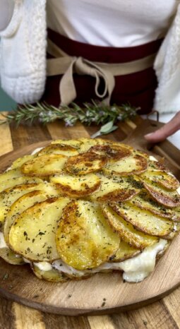 torta di patate filante